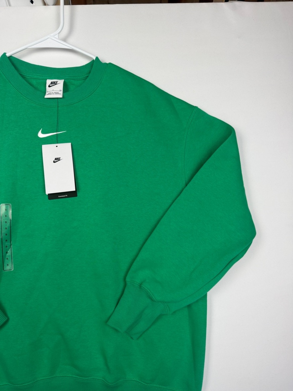 Nike Green Crewneck Sweatshirt with White Swoosh Women’s Small NWT - Picture 3 of 7